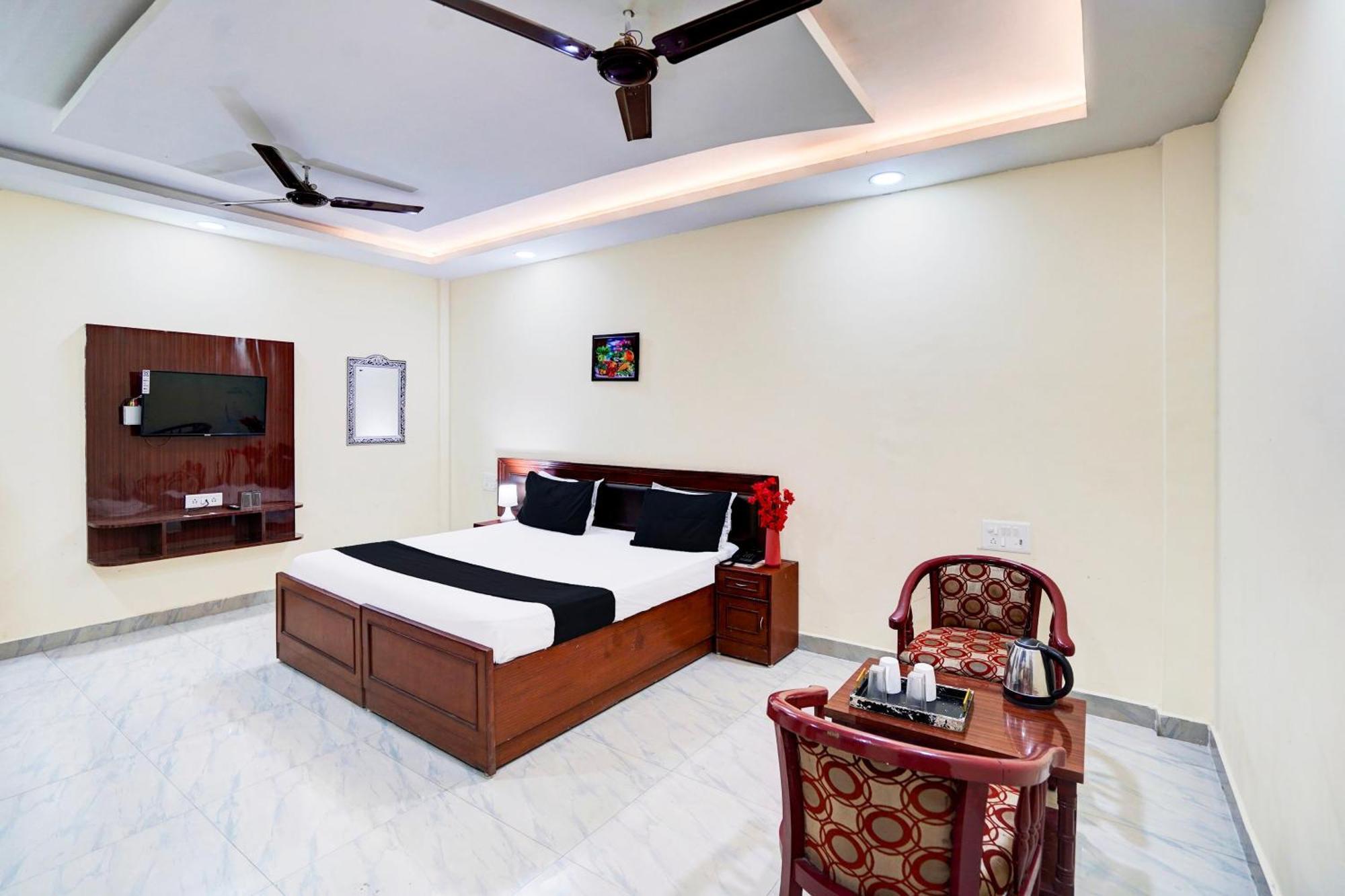 Raebareli Hotel O Nova Resorts & Luxury Farm מראה חיצוני תמונה
